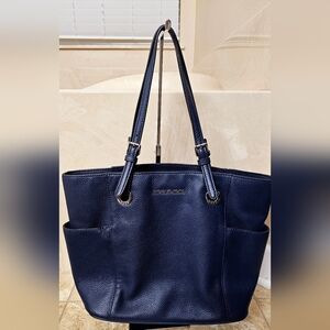 Authentic Michael Kors Leather Shoulder Bag